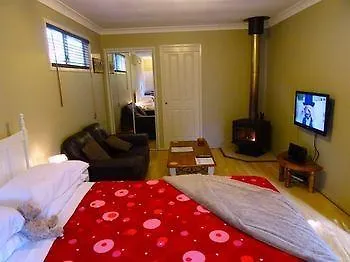 Lodge Maleny Luxury Cottages