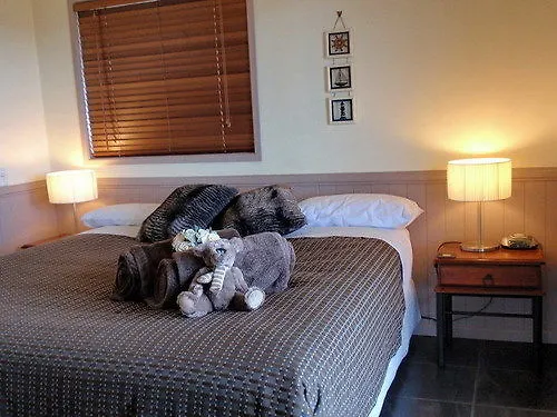 Maleny Luxury Cottages 0*,  Australia