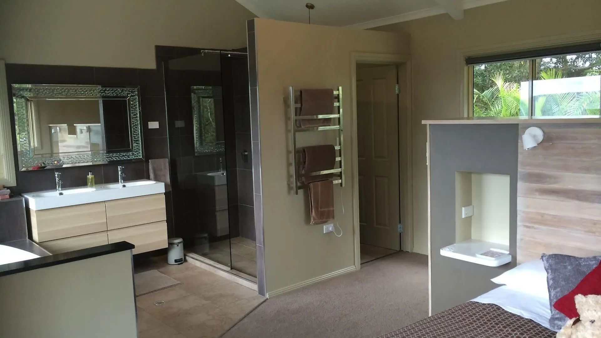 Maleny Luxury Cottages 0*,  Australia