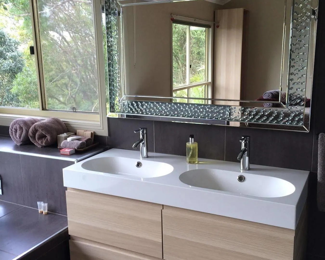 Maleny Luxury Cottages 0*,