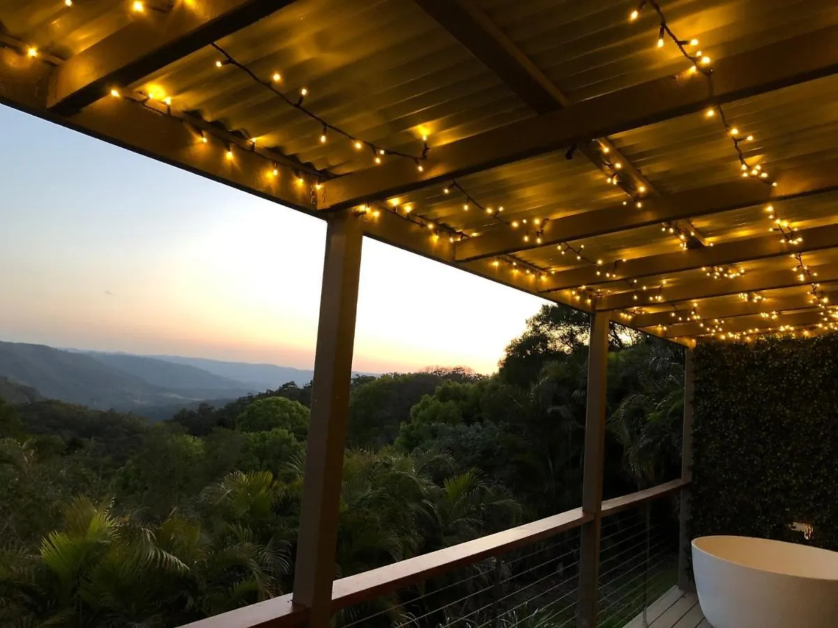 Maleny Luxury Cottages 0*,