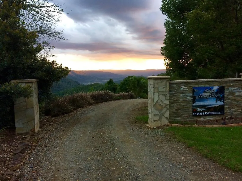 Maleny Luxury Cottages